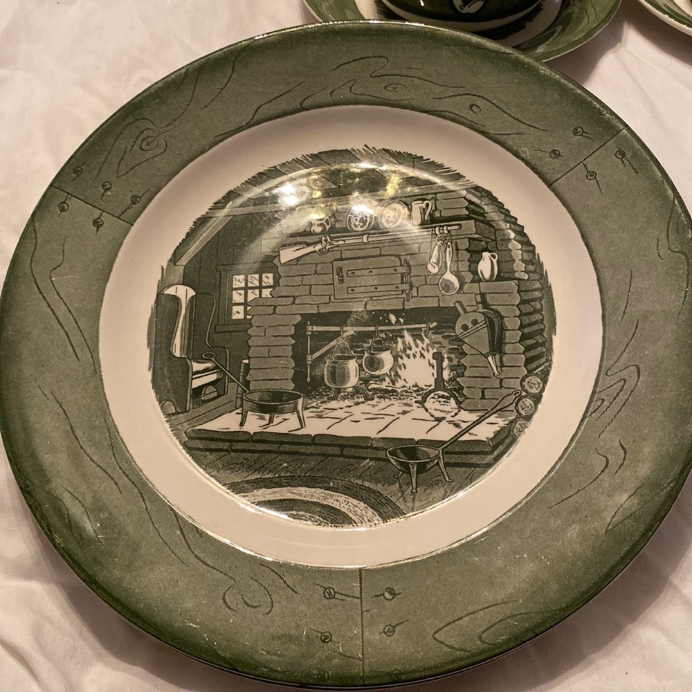 Country plates,saucer’s with cups